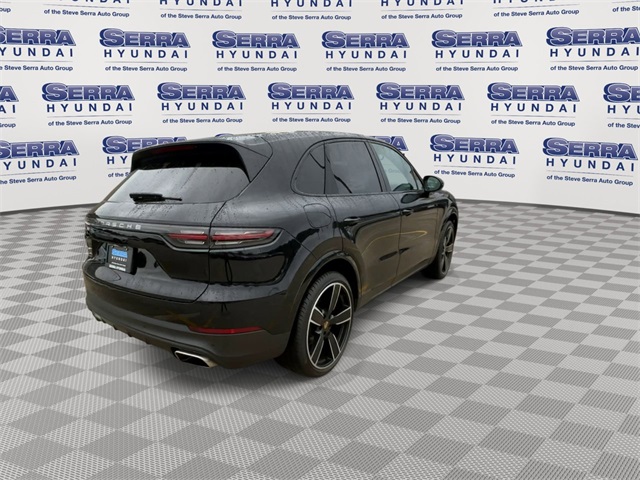 2022 Porsche Cayenne Base photo 8