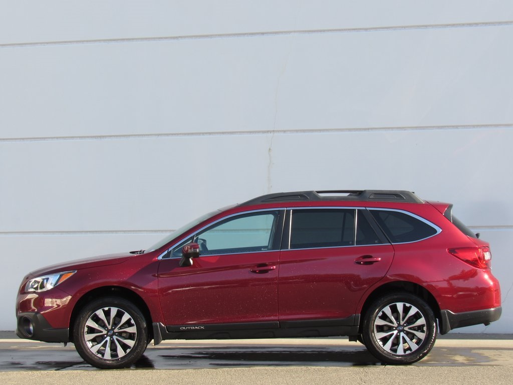 2016 Subaru Outback Limited photo 4