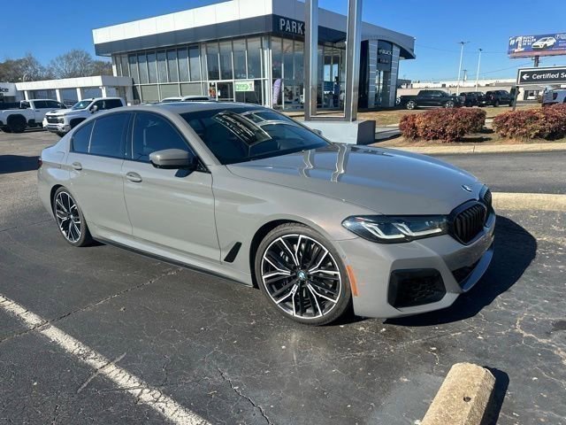 2021 BMW 5 Series M550i's photo