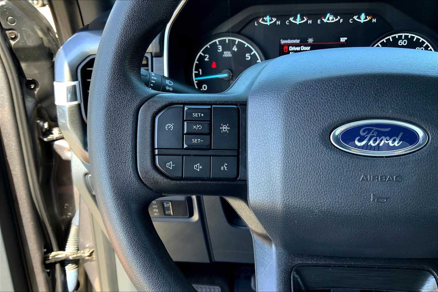 2022 Ford F-150 XL photo 23