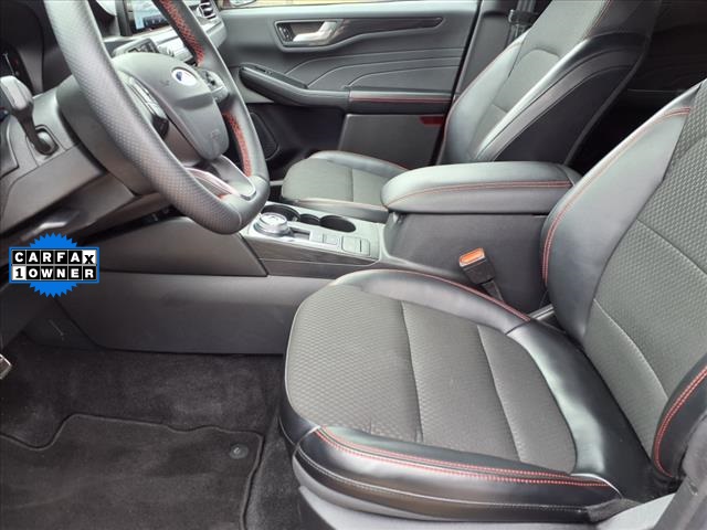 2024 Ford Escape ST-Line photo 4