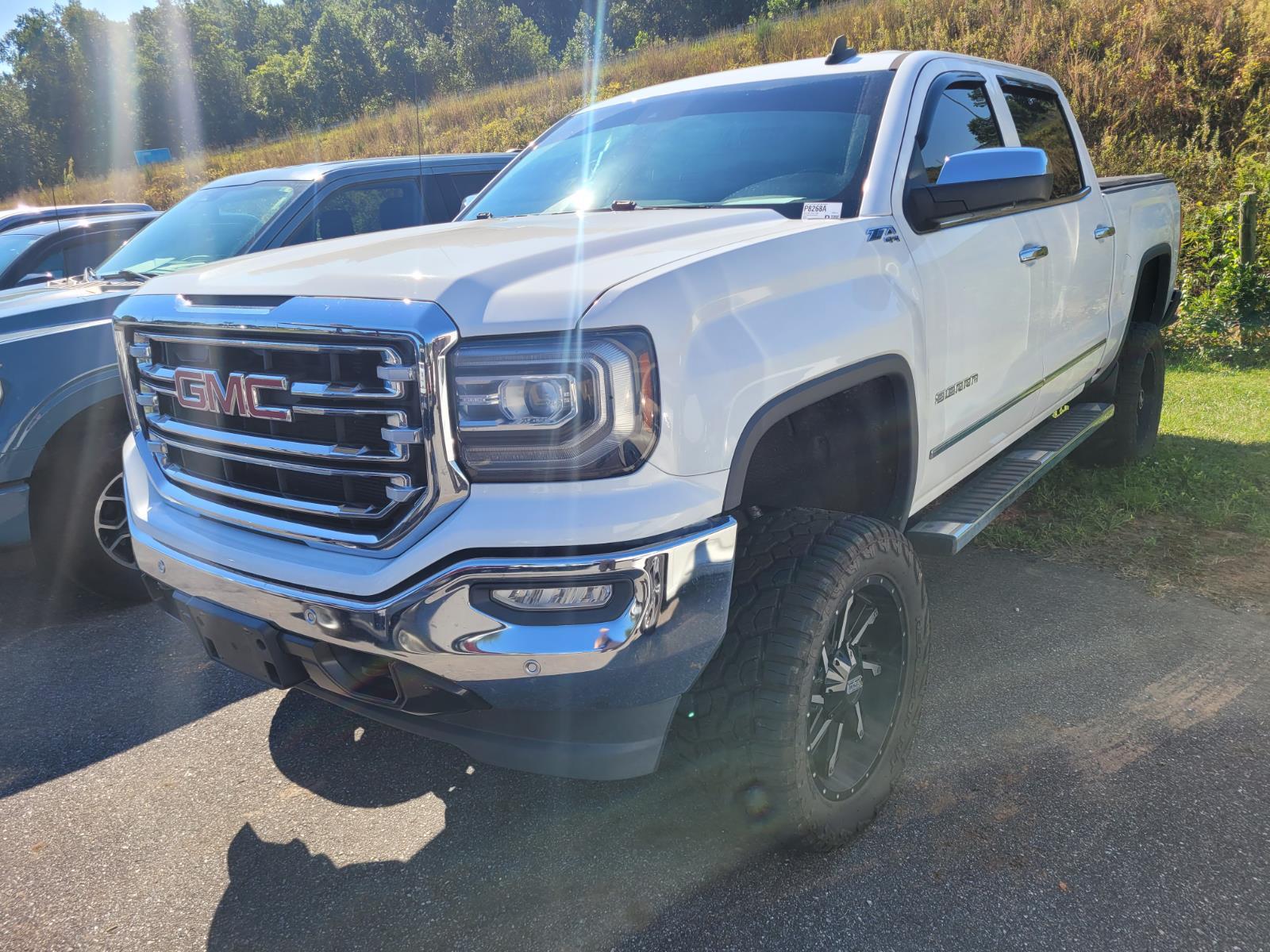 2016 Gmc Sierra 1500 SLT photo 3