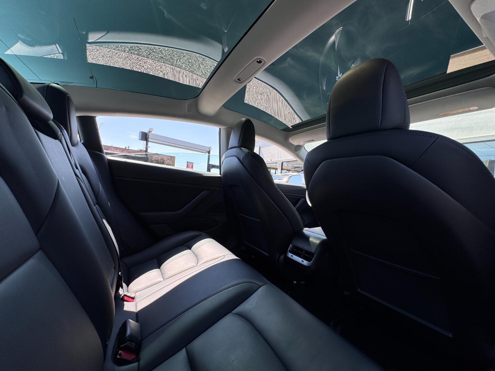 2018 Tesla Model 3 Long Range photo 22