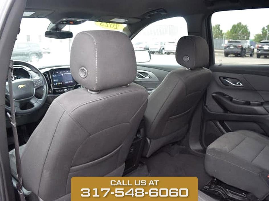 2023 Chevrolet Traverse Cloth photo 11