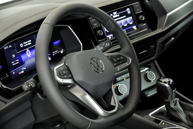 2024 Volkswagen Jetta 1.5T Sport photo 7