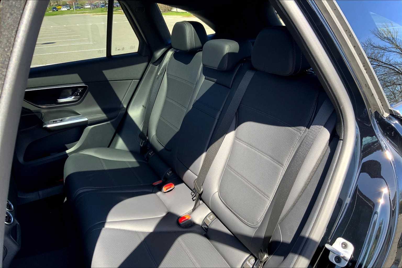 2025 Mercedes Benz GLC 300 4MATIC photo 13