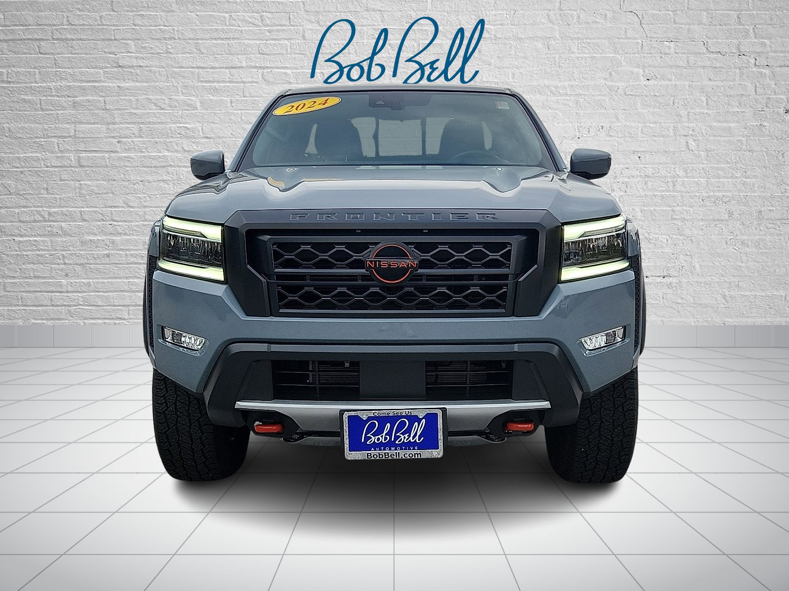 2024 Nissan Frontier PRO-4X photo 2