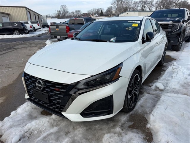 2024 Nissan Altima SR