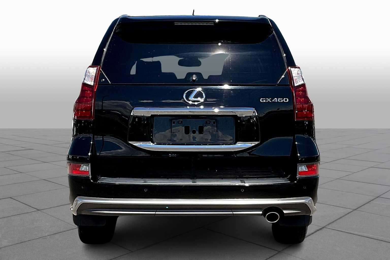 2018 Lexus GX 460 Premium photo 3
