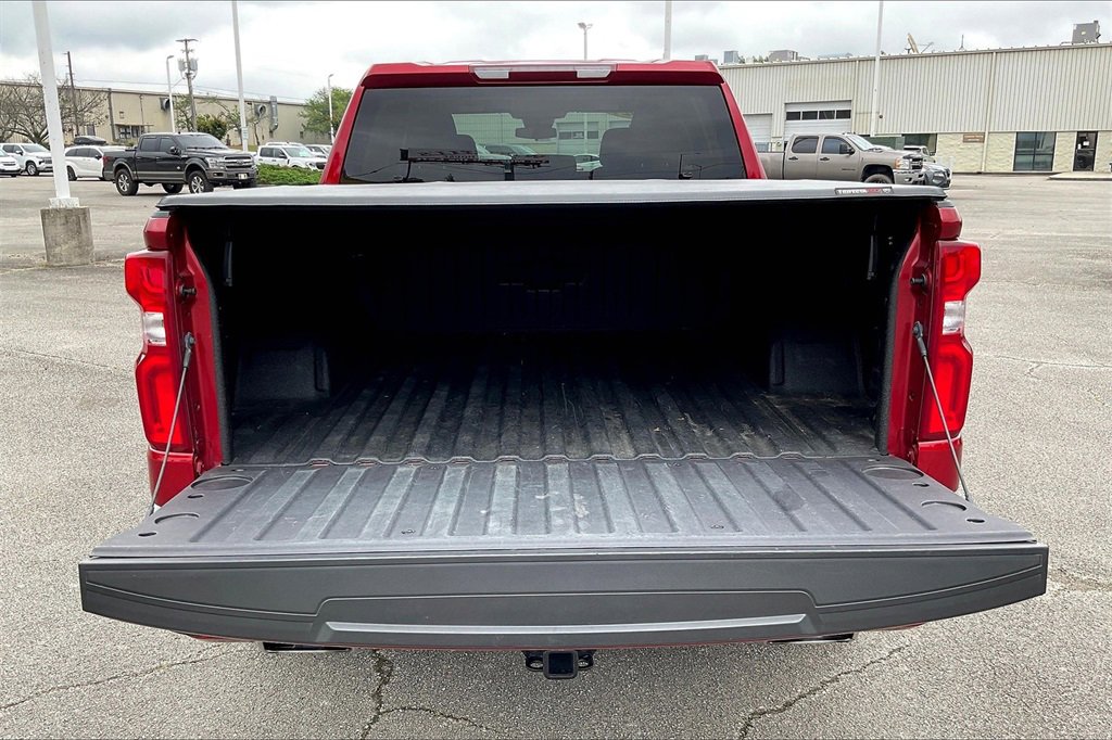 2024 Chevrolet Silverado 1500 RST photo 17