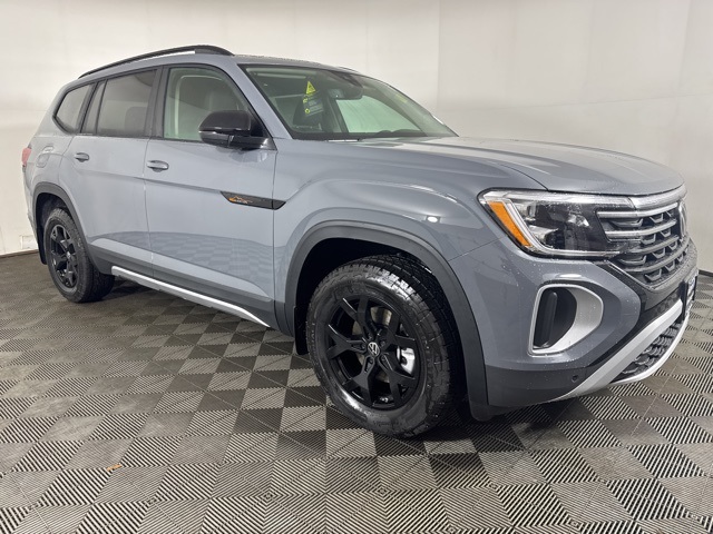 2026 Volkswagen Atlas Atlas Peak Edition's photo