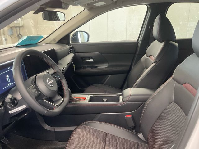 2025 Nissan Kicks SR photo 9