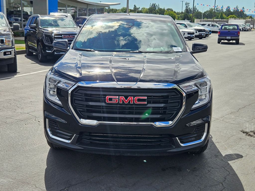 2024 Gmc Terrain SLE photo 9