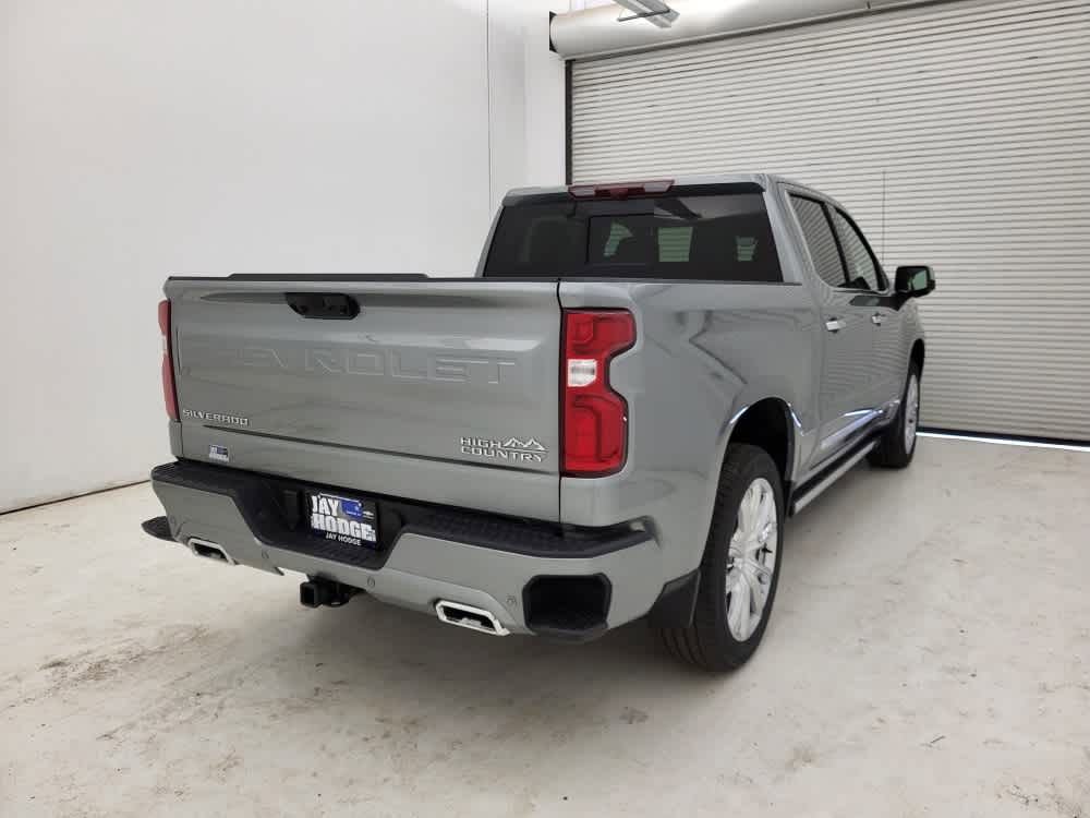 2025 Chevrolet Silverado High Country photo 23