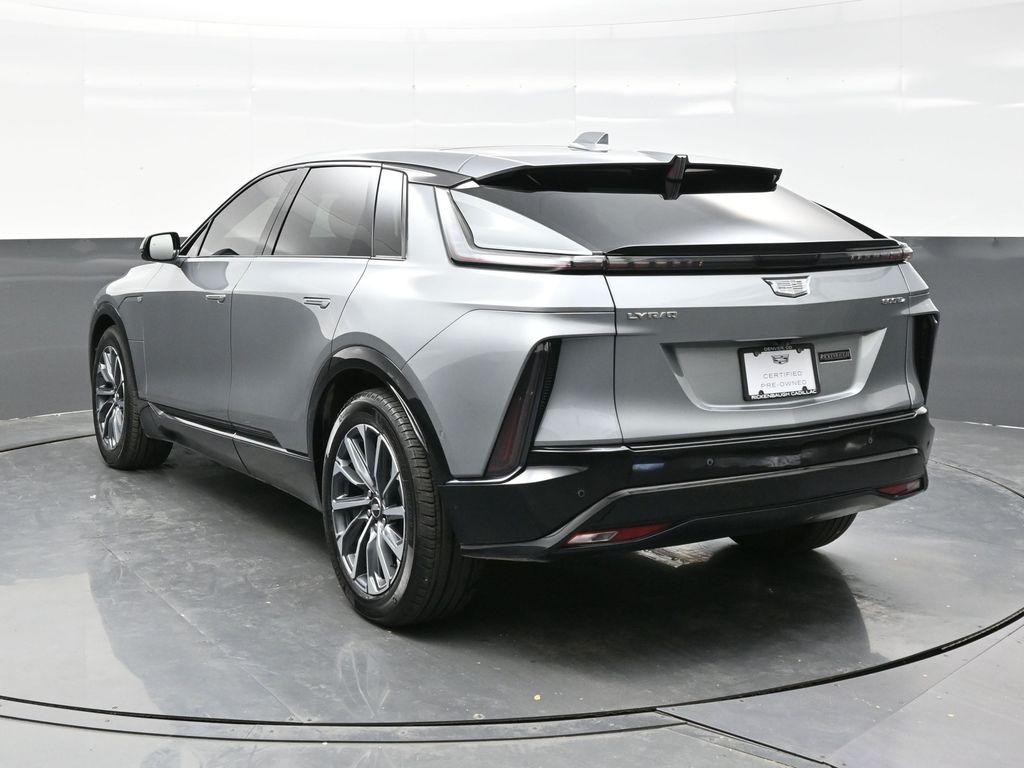 2024 Cadillac Lyriq Sport photo 4