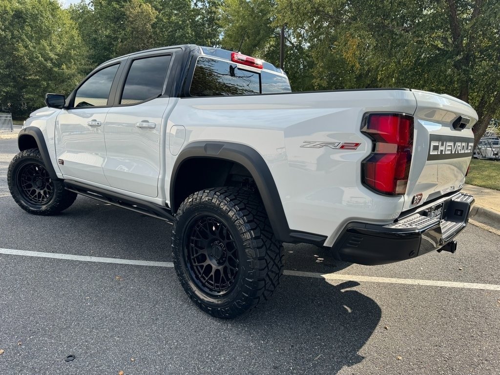 2026 Chevrolet Colorado ZR2 photo 9