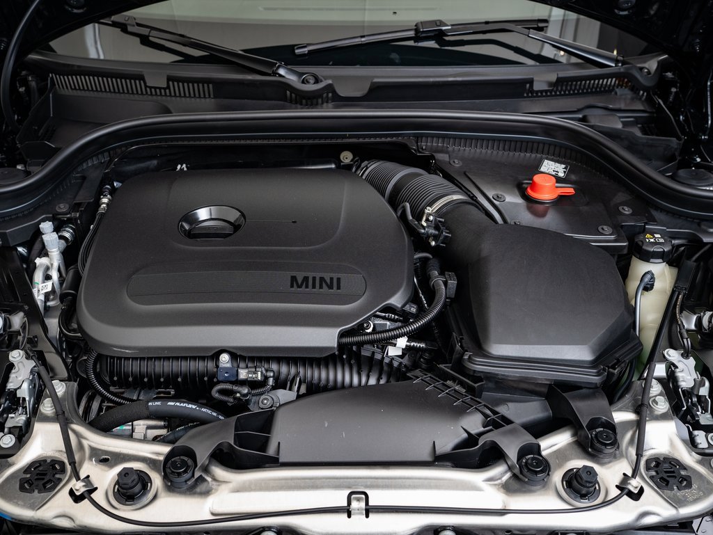 2025 Mini Cooper 2 Door Hardtop Iconic photo 27