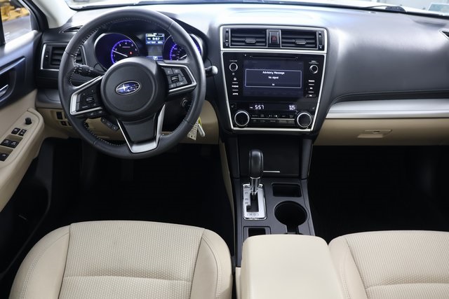 2019 Subaru Outback 2.5i Premium photo 2