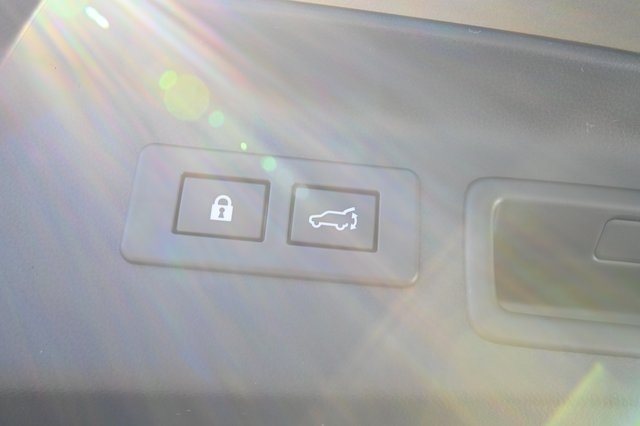 2025 Subaru Forester Touring photo 18