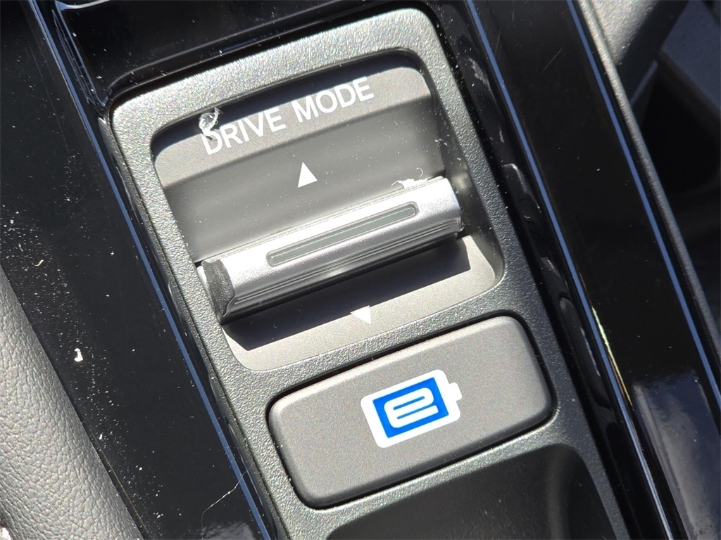2025 Honda Accord Hybrid Touring photo 8