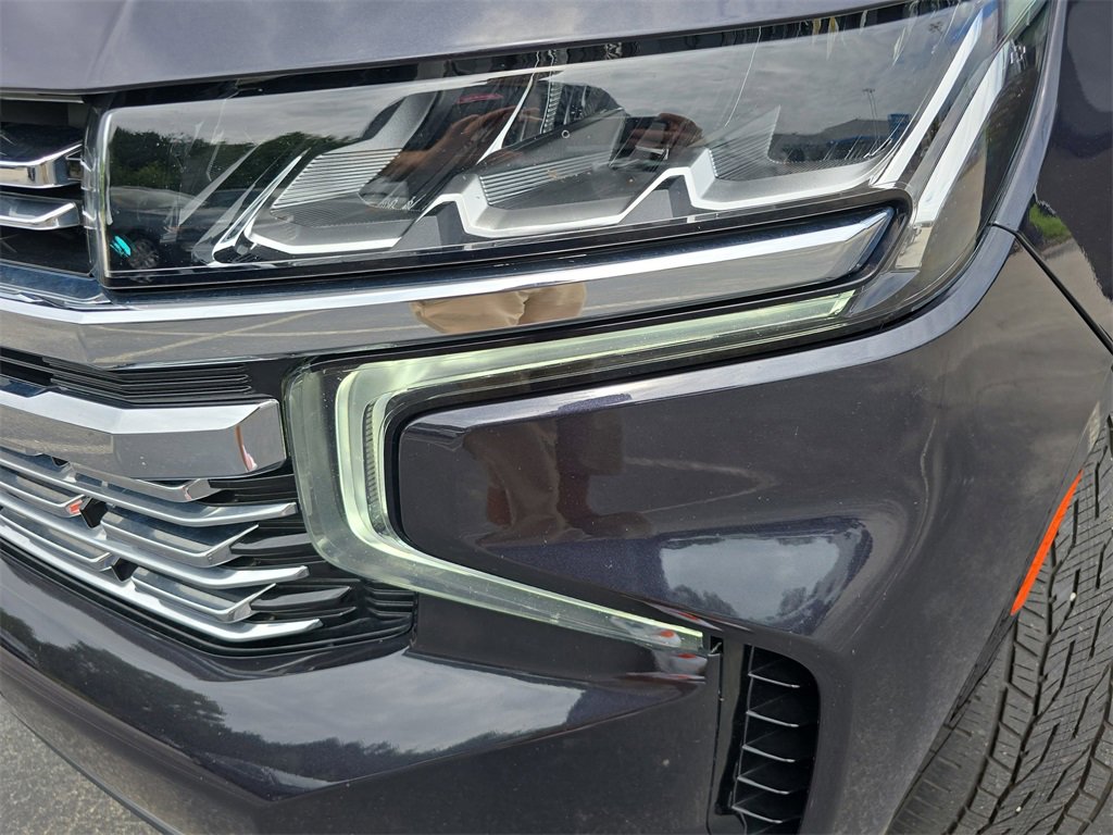 2024 Chevrolet Suburban Premier photo 32