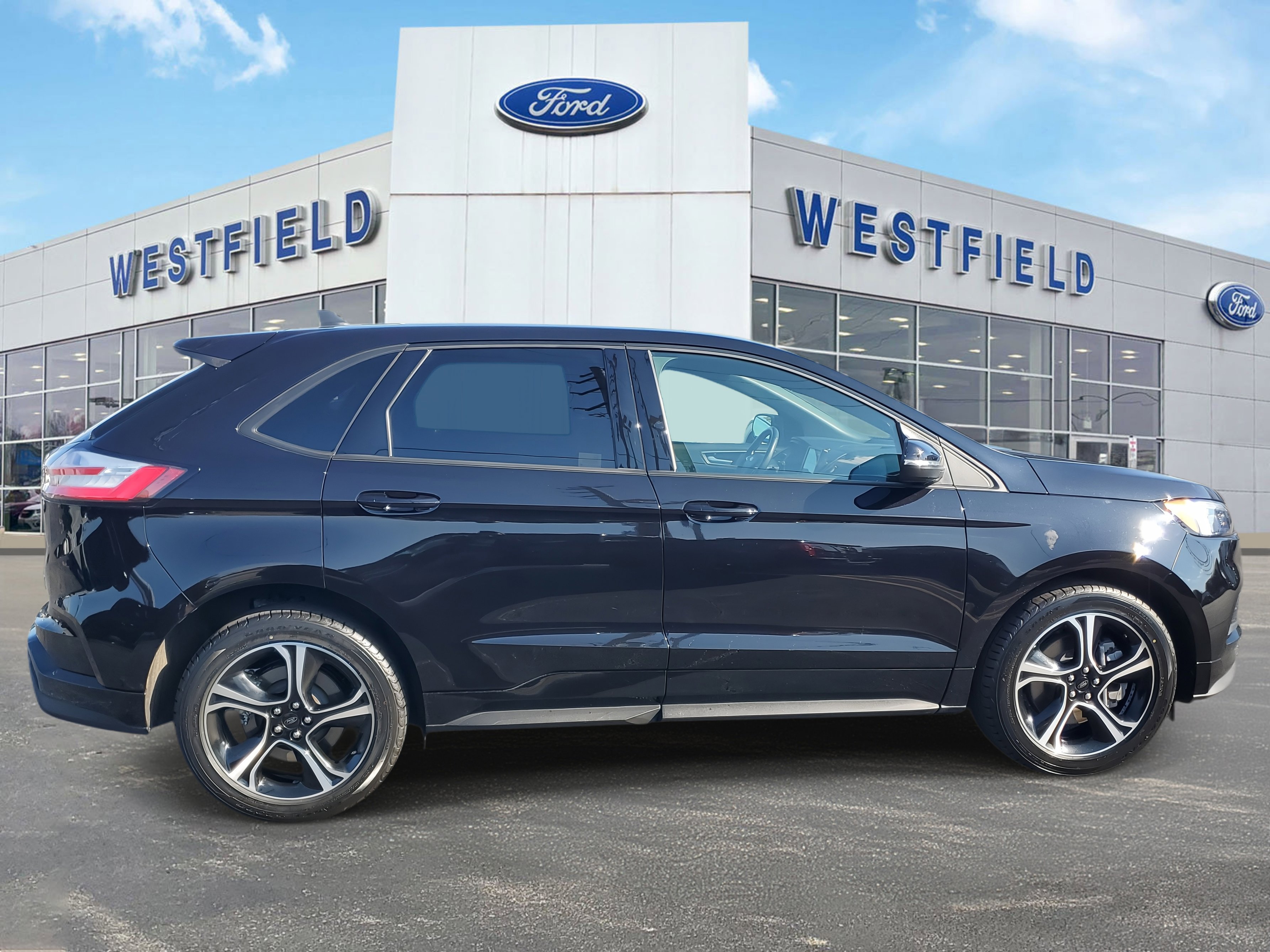 2022 Ford Edge ST photo 4