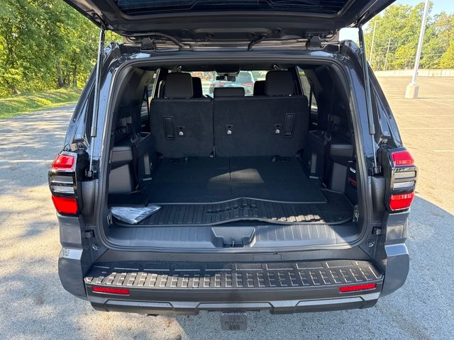 2025 Toyota 4Runner SR5 photo 13