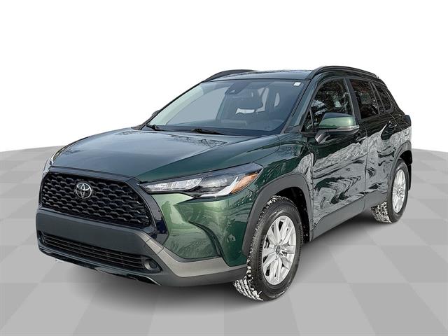 2022 Toyota Corolla Cross LE's photo