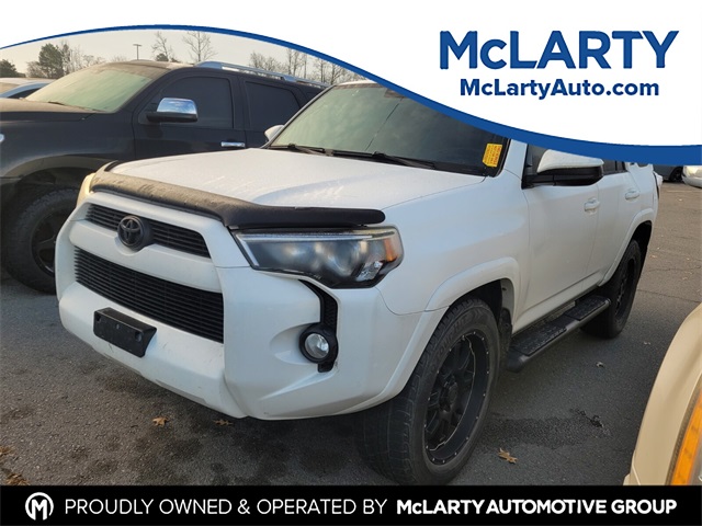 2018 Toyota 4Runner SR5's photo