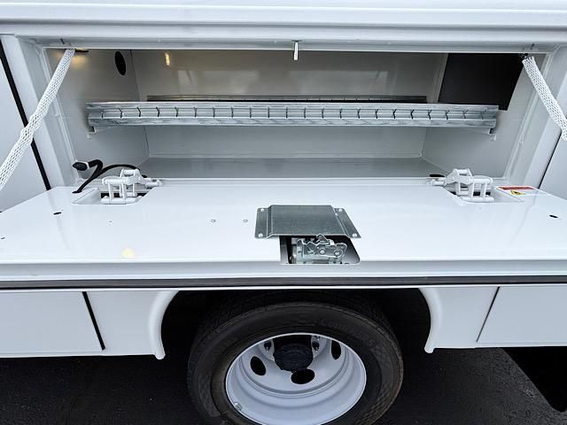 2024 Ford F-450 XL photo 29