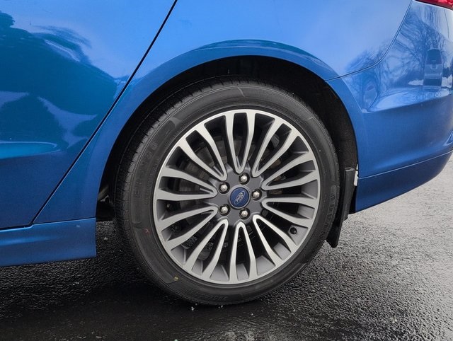 Used 2018 Ford Fusion Hybrid Titanium with VIN 3FA6P0RU7JR259345 for sale in Tinley Park, IL