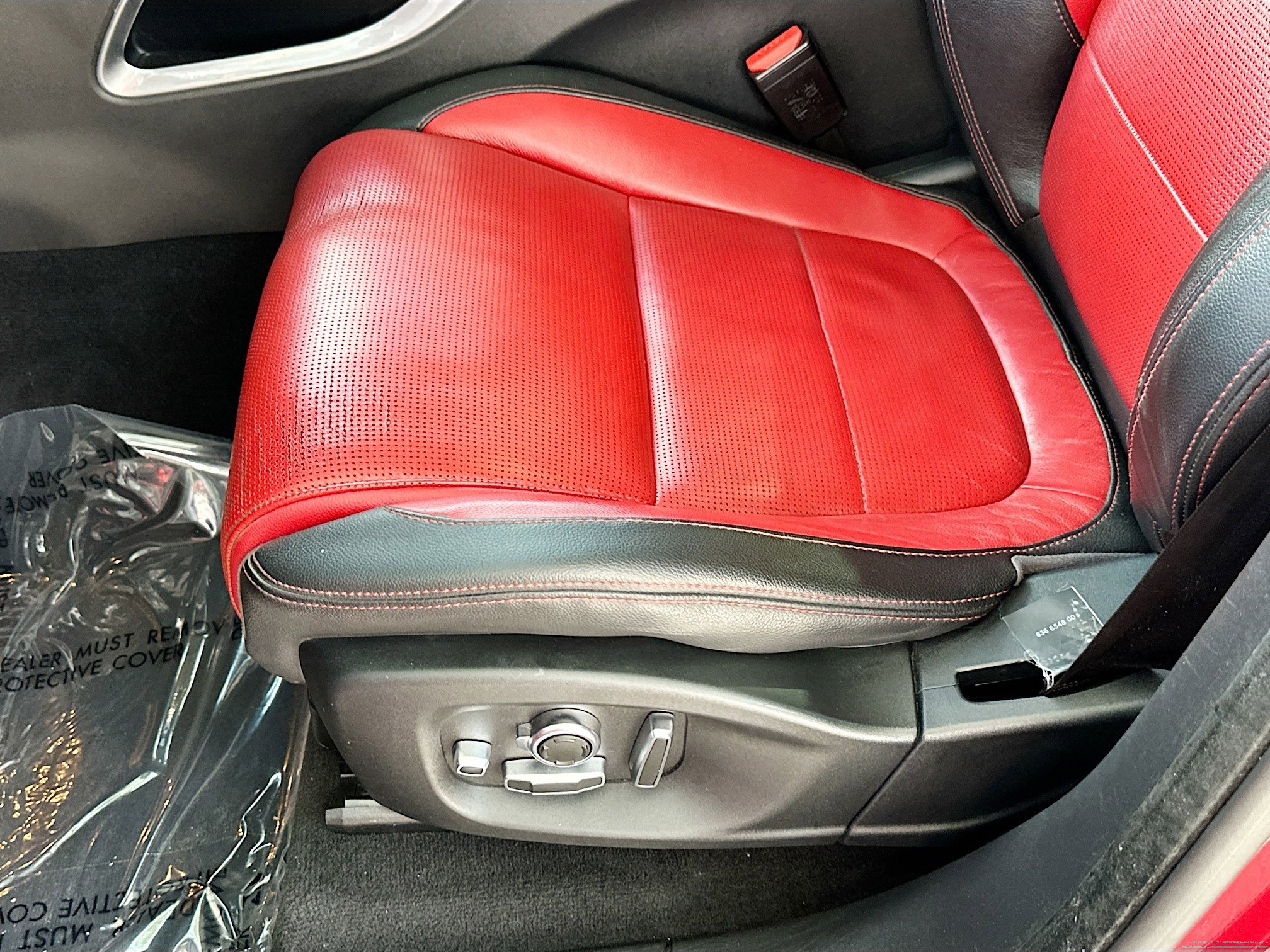 2018 Jaguar F-PACE R-Dynamic SE photo 18