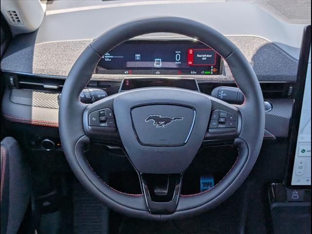 2025 Ford Mustang Mach-E Premium photo 8