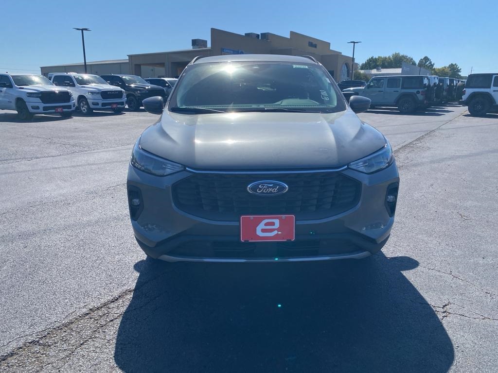 2025 Ford Escape Base photo 2