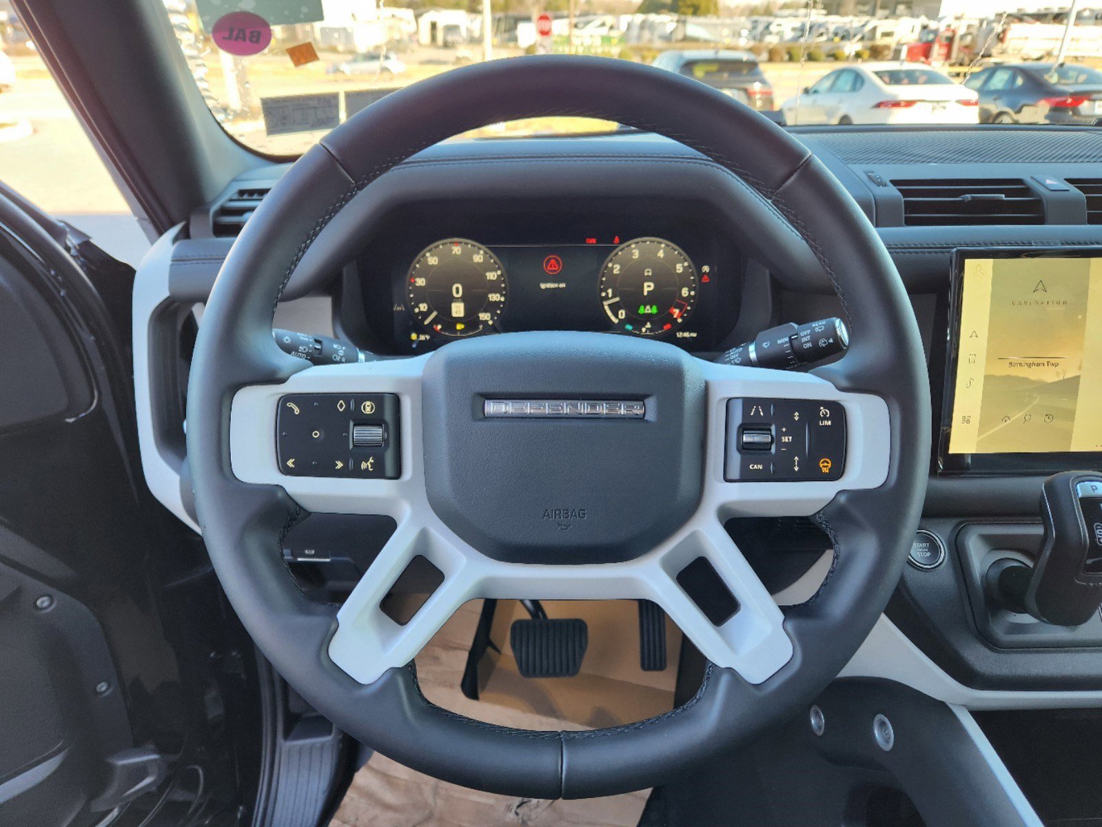 2025 Land Rover Defender 110 X-Dynamic SE photo 12