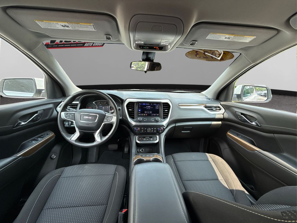 2023 Gmc Acadia SLE photo 26