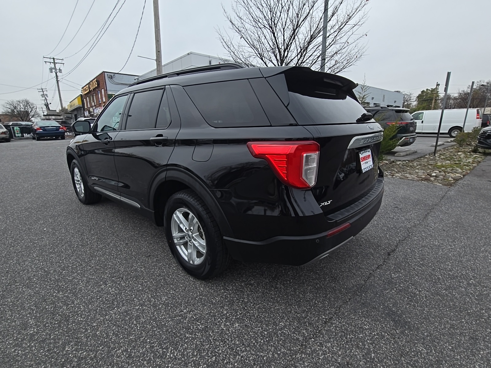 2023 Ford Explorer XLT photo 3