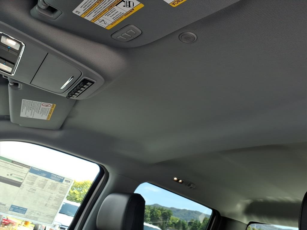 2026 Ford F-250 Lariat photo 7