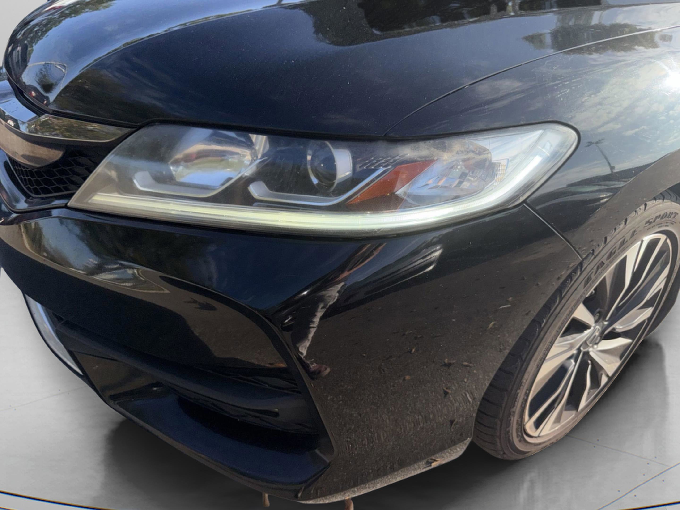 2016 Honda Accord EX-L photo 4