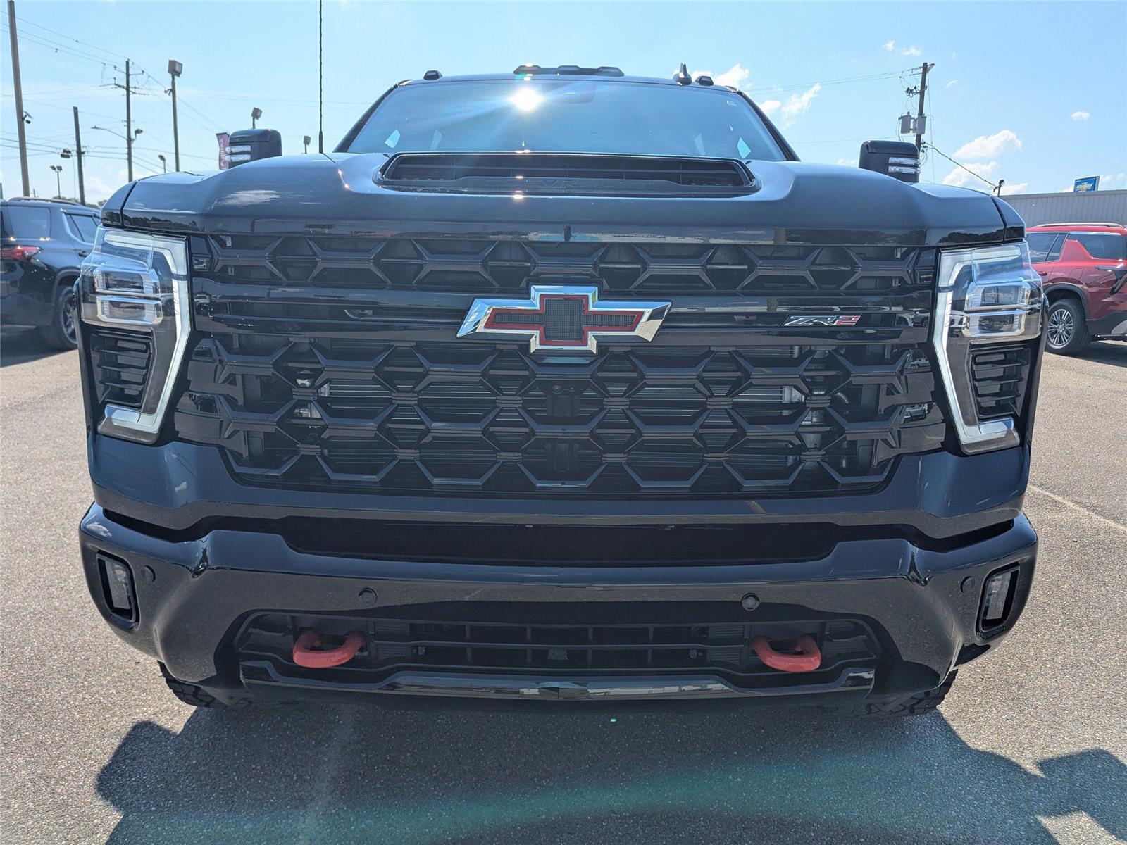 2026 Chevrolet Silverado 2500HD ZR2 photo 8