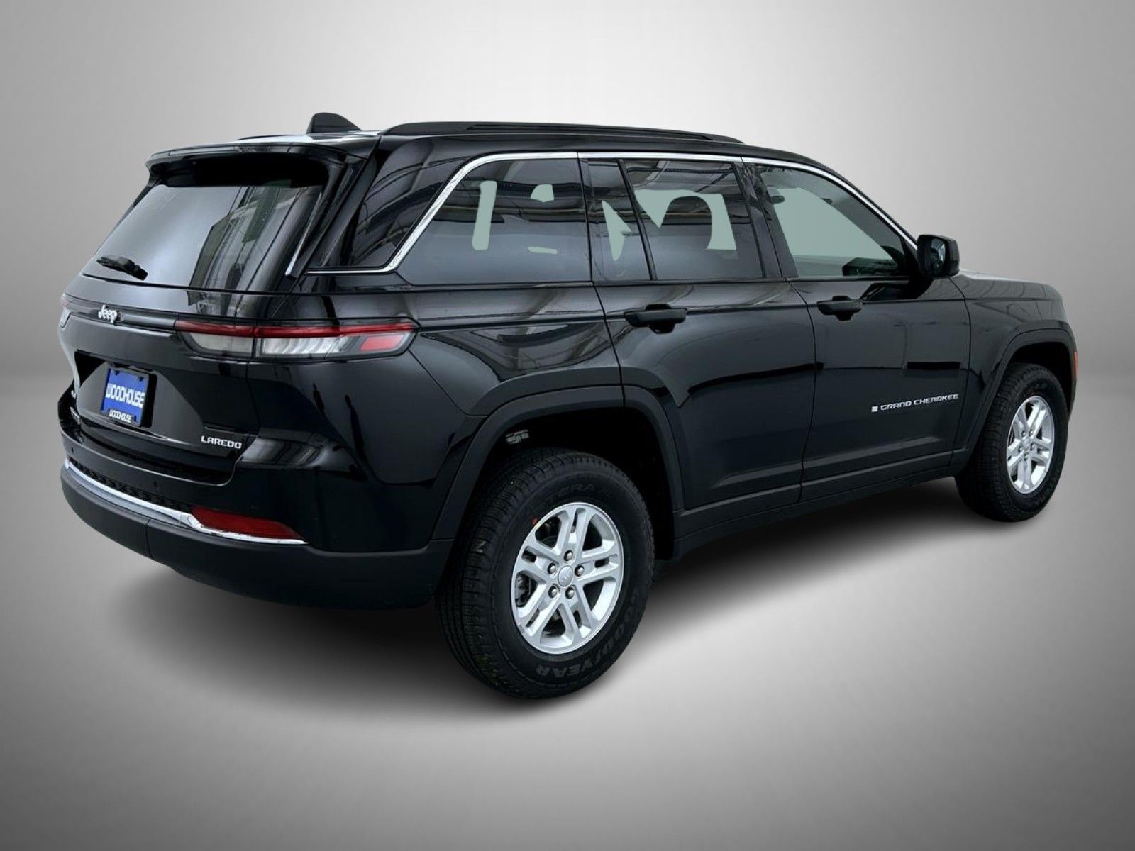 2025 Jeep Grand Cherokee Laredo Altitude photo 5
