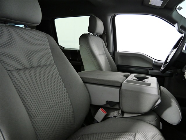 2016 Ford F-150 XLT photo 12