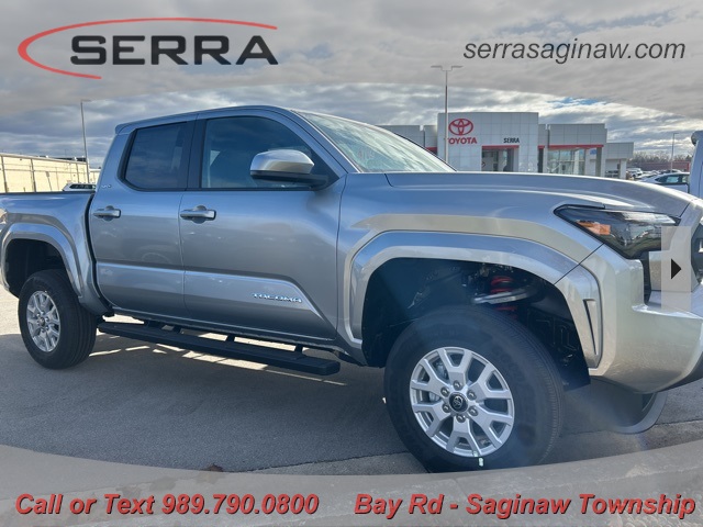 2025 Toyota Tacoma SR5's photo