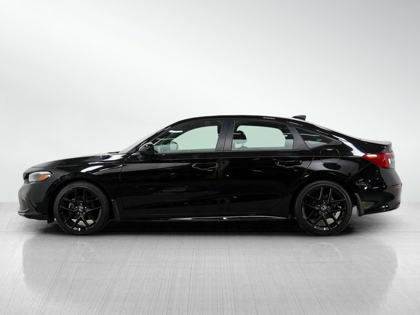 Used 2022 Honda Civic Sport with VIN 2HGFE2F51NH602467 for sale in Burnsville, Minnesota