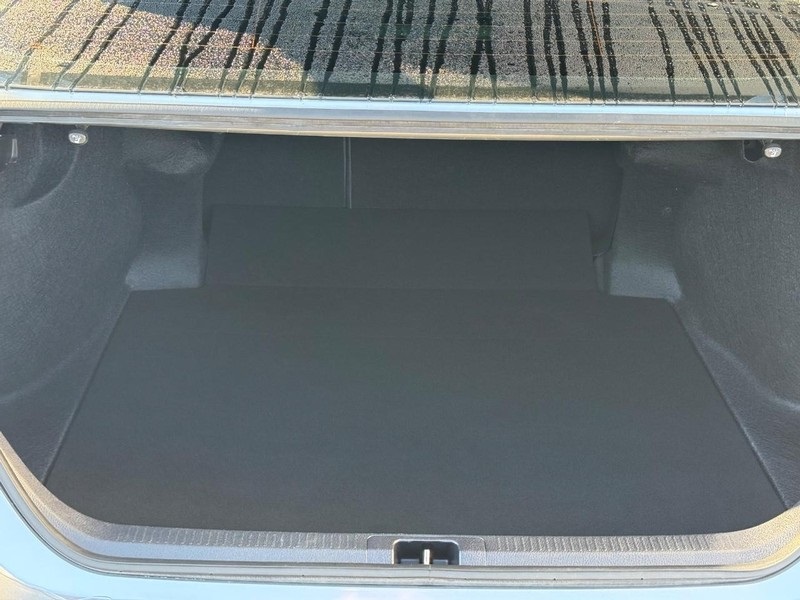 2024 Toyota Camry XSE photo 11