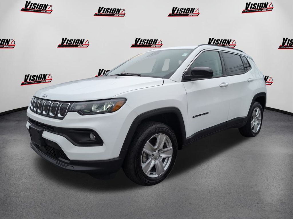 2022 Jeep Compass Latitude's photo