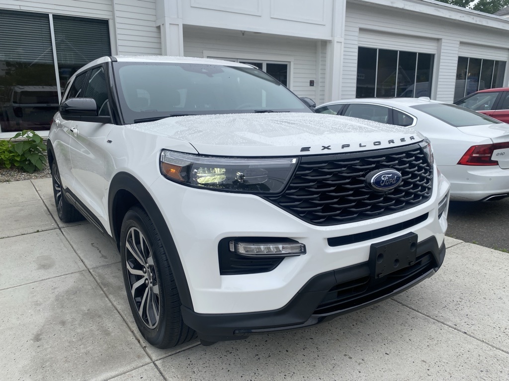 2022 Ford Explorer ST-Line photo 3