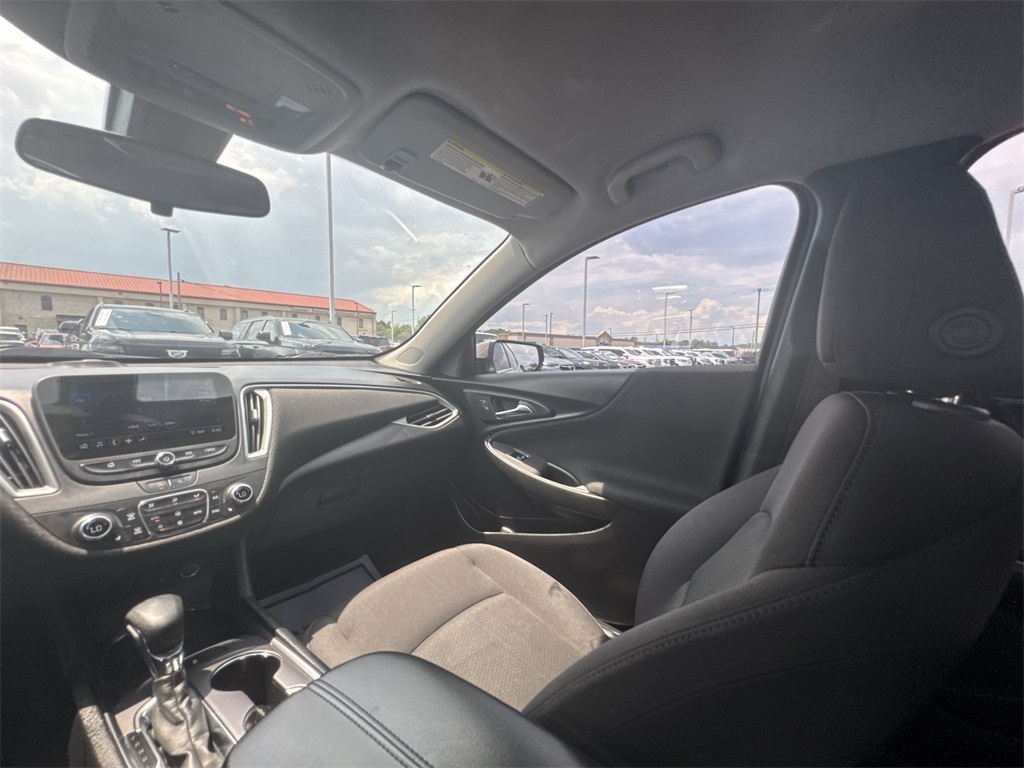 2022 Chevrolet Malibu 1LT photo 11