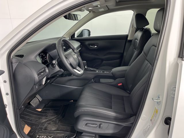 2026 Honda HR-V EX-L photo 8