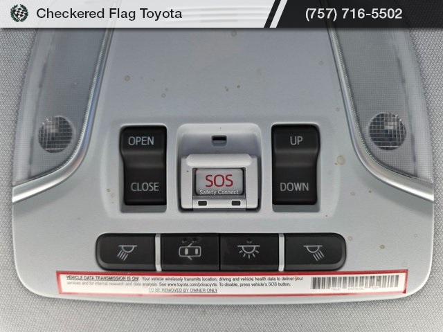 2021 Toyota Prius Limited photo 8